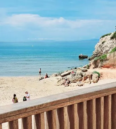 Aptovistas Al Mar-font De Mar En Cap De Salou