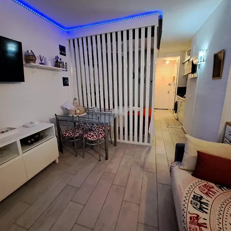 Apartament Aptovistas Al Mar-font De Mar En Cap De *